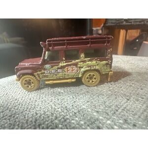 Matchbox Land‎ Rover Defender 110 1997 Diecast Toy Car Red Camo D.E.R 22 MB8697